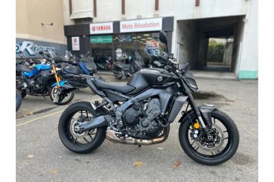 YAMAHA MT-09