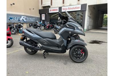 YAMAHA TRICITY 300